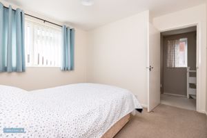 Bedroom- click for photo gallery